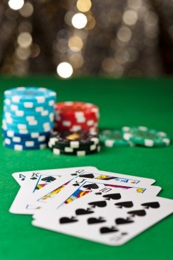 Live Hip Hop Panda card game with dealer interaction chat
